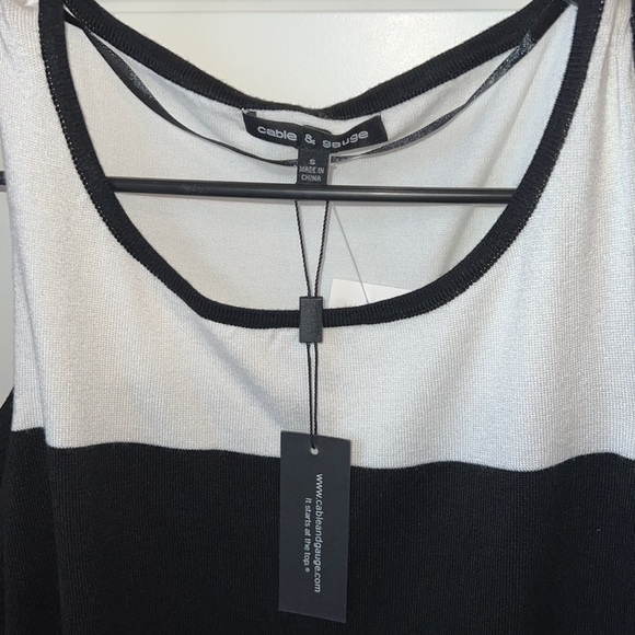 Cable and Gauge Cold Shoulder Sweater - Picture 4 of 5